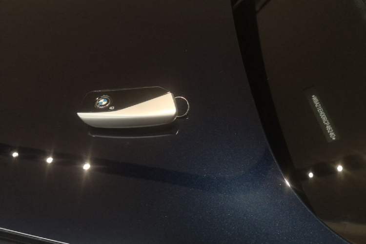 Used BMW 7 Series 2023 Restyled 740Li Luxury Edition M Sport Package Vehicle Key