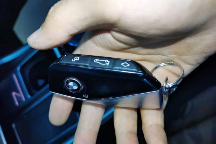 Used BMW 7 Series 2023 735Li M Sport Package Vehicle Key