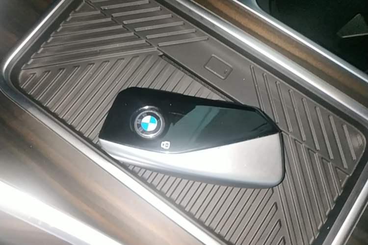 Used BMW 7 Series 2023 735Li M Sport Package Vehicle Key
