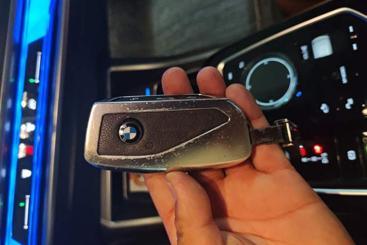 Used BMW 7 Series 2023 735Li M Sport Package Vehicle Key