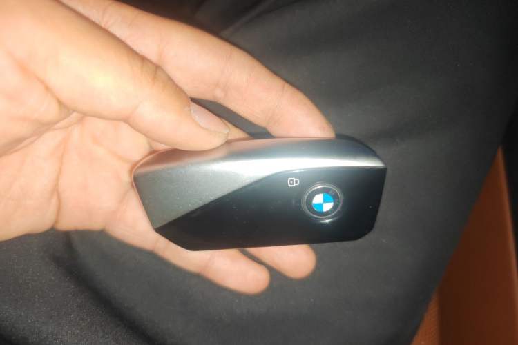Used BMW 7 Series 2023 740Li Luxury Edition M Sport Package Vehicle Key