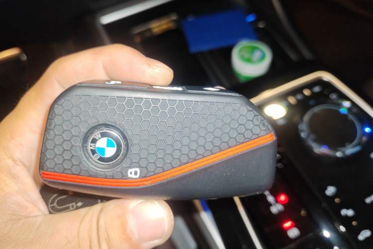 Used BMW 7 Series 2023 740Li Leading Model M Sport Package Vehicle Key
