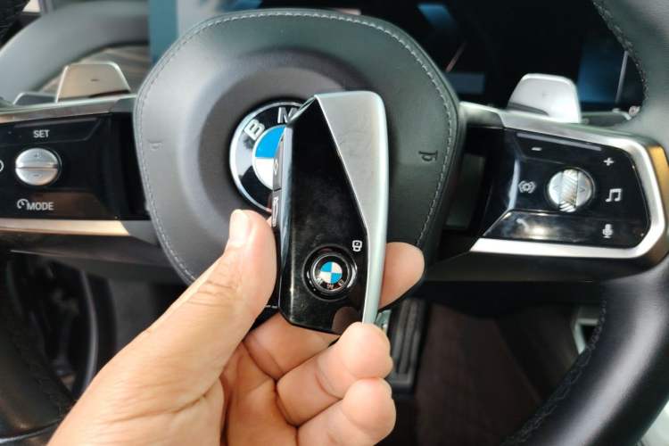 Used BMW 7 Series 2023 735Li M Sport Package Vehicle Key