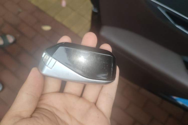 Used BMW 7 Series 2023 740Li Leading Model M Sport Package Vehicle Key