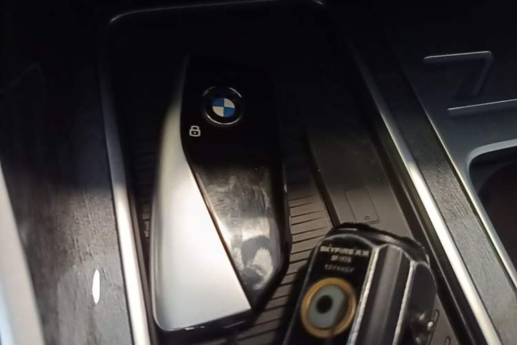 Used BMW 7 Series 2023 740Li Luxury Edition M Sport Package Vehicle Key