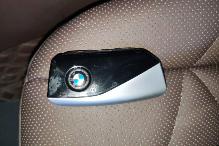 Used BMW 7 Series 2023 735Li Luxury Package Vehicle Key
