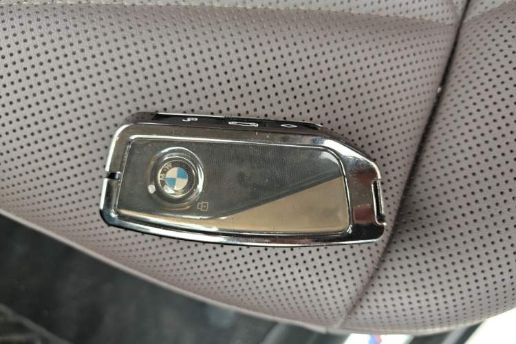 Used BMW 7 Series 2023 735Li M Sport Package Vehicle Key