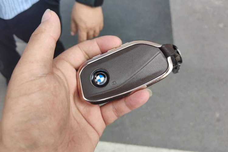 Used BMW 7 Series 2023 735Li M Sport Package Vehicle Key