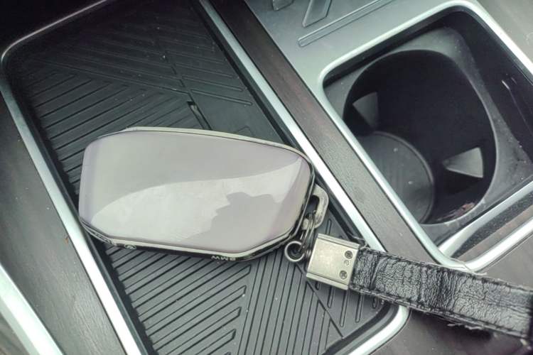 Used BMW 7 Series 2023 735Li M Sport Package Vehicle Key