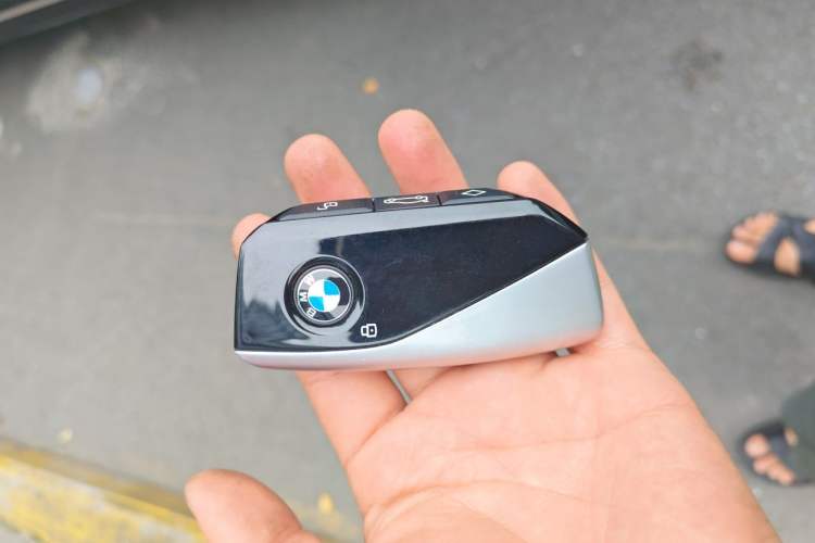 Used BMW 7 Series 2023 735Li Luxury Package Vehicle Key