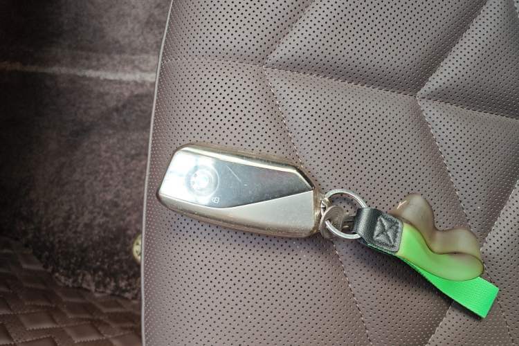 Used BMW 7 Series 2023 735Li Luxury Package Vehicle Key