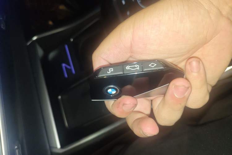 Used BMW 7 Series 2023 740Li Leading Model M Sport Package Vehicle Key