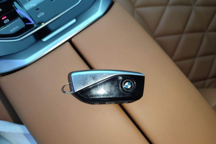 Used BMW 7 Series 2023 735Li M Sport Package Vehicle Key