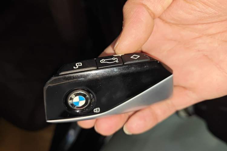 Used BMW 7 Series 2023 735Li M Sport Package Vehicle Key