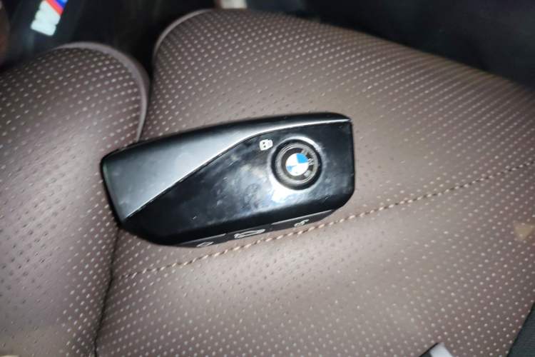 Used BMW 7 Series 2023 740Li Leading Model M Sport Package Vehicle Key
