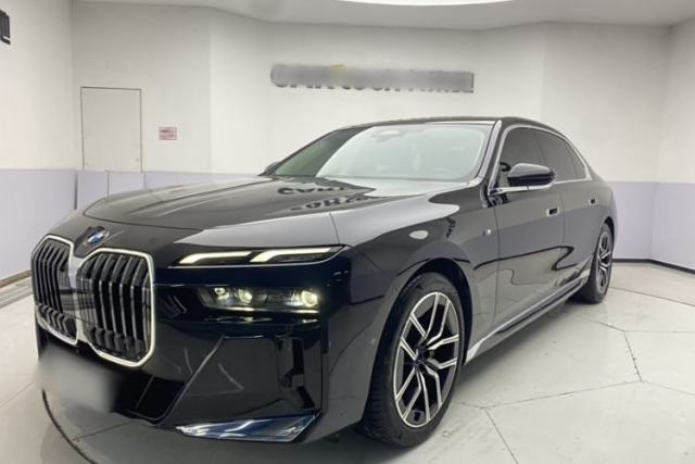 Used BMW 7 Series 2023 735Li M Sport Package
