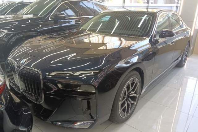 Used BMW 7 Series 2023 735Li M Sport Package