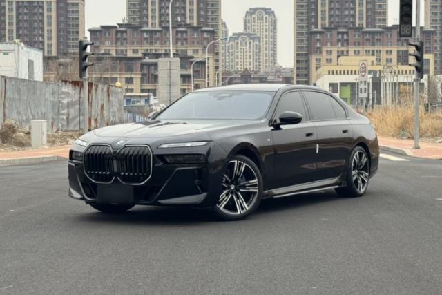 Used BMW 7 Series 2023 740Li Leading Model M Sport Package