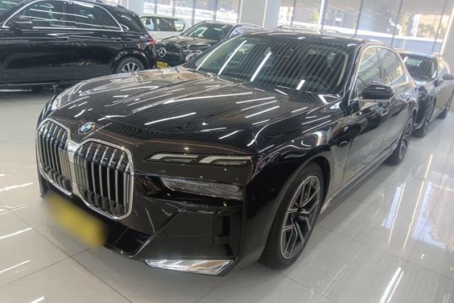 Used BMW 7 Series 2023 735Li M Sport Package