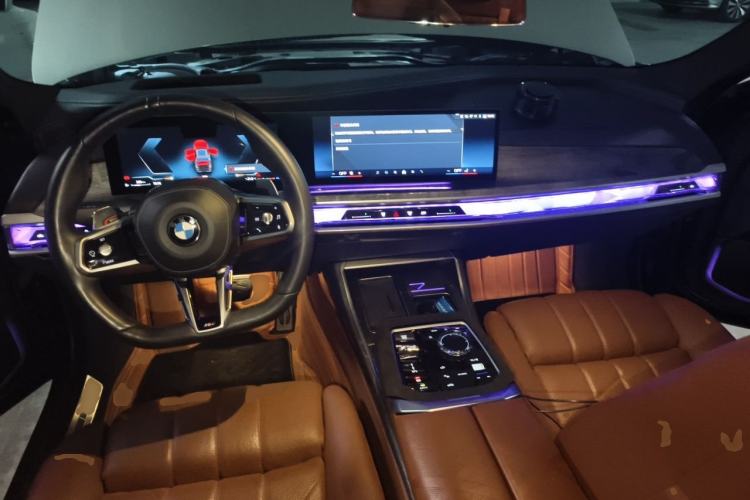 Used BMW 7 Series 2023 740Li Luxury Edition M Sport Package Center Console