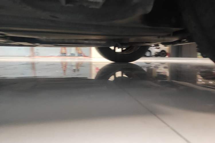 Used BMW 7 Series 2023 735Li M Sport Package Chassis Rear Left