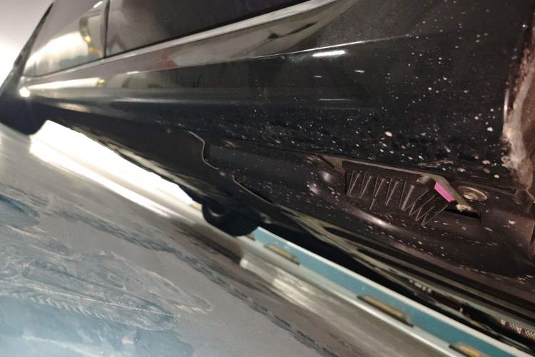 Used BMW 7 Series 2023 735Li M Sport Package Chassis Rear Left