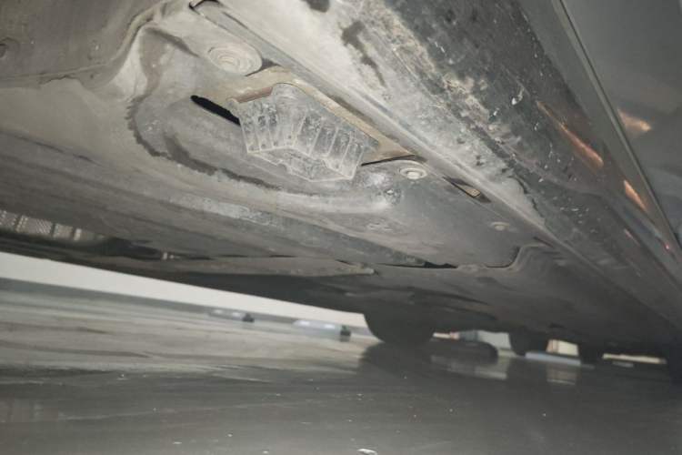 Used BMW 7 Series 2023 735Li M Sport Package Chassis Rear Right