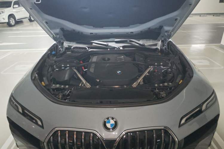 Used BMW 7 Series 2023 735Li M Sport Package Engine Bay