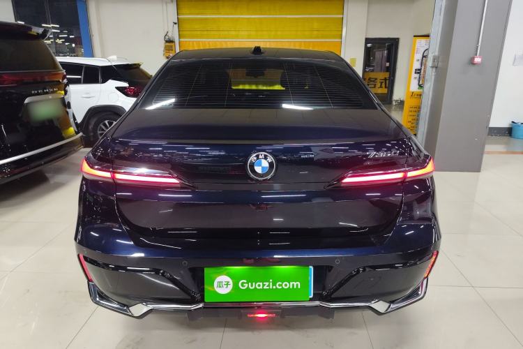 Used BMW 7 Series 2023 735Li M Sport Package Exterior 4