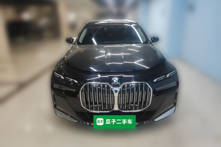 Used BMW 7 Series 2023 735Li M Sport Package Front