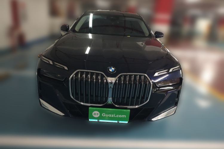 Used BMW 7 Series 2023 735Li M Sport Package Front