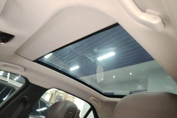Used BMW 7 Series 2023 735Li M Sport Package Headliner