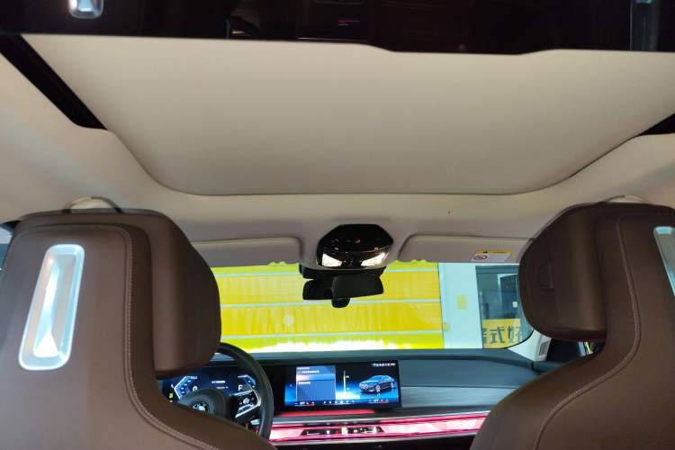 Used BMW 7 Series 2023 735Li M Sport Package Headliner