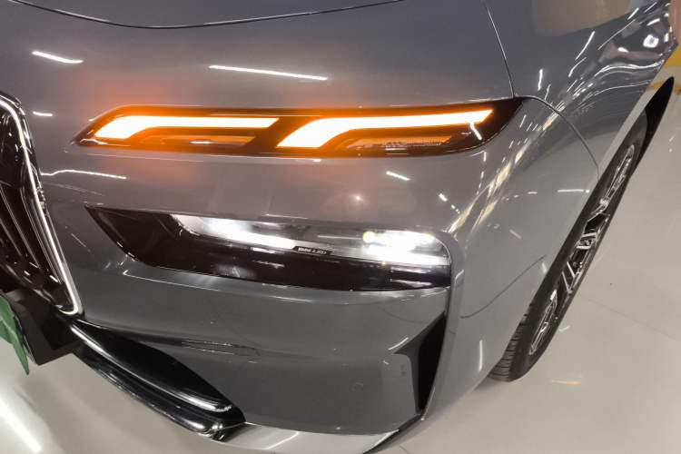 Used BMW 7 Series 2023 735Li Luxury Package Left Front Headlight