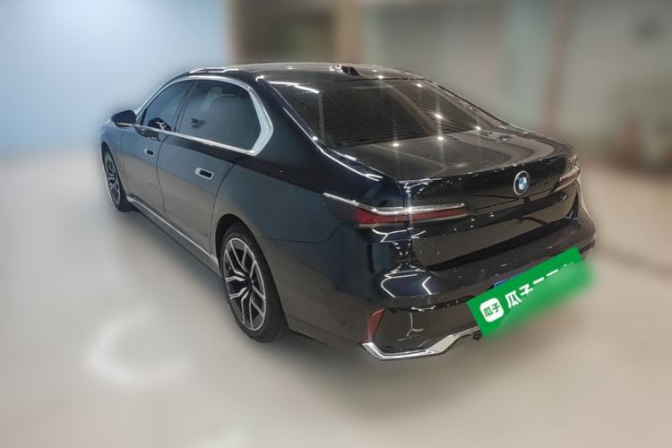 Used BMW 7 Series 2023 735Li M Sport Package Rear Left 45 Deg