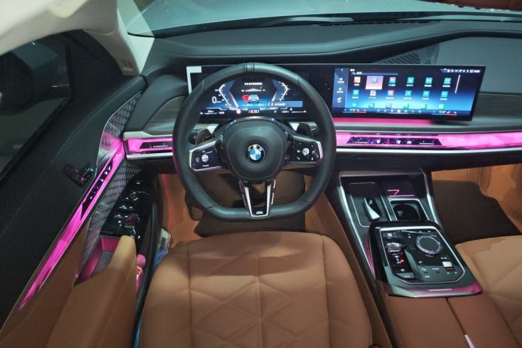 Used BMW 7 Series 2023 735Li M Sport Package Steering Wheel