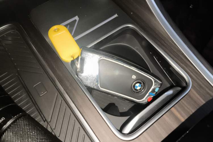 Used BMW 7 Series 2023 735Li Luxury Package Vehicle Key