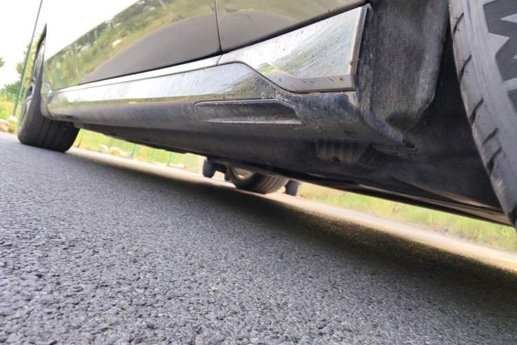 Used BMW 7 Series 2023 735Li M Sport Package Chassis Front Right