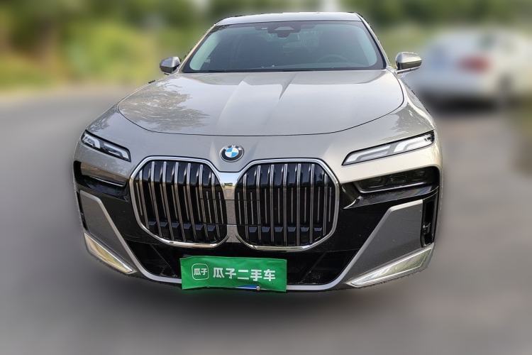 Used BMW 7 Series 2023 735Li M Sport Package Front