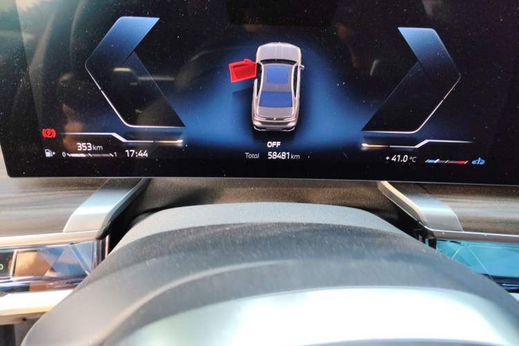 Used BMW 7 Series 2023 735Li M Sport Package Odometer Close Up