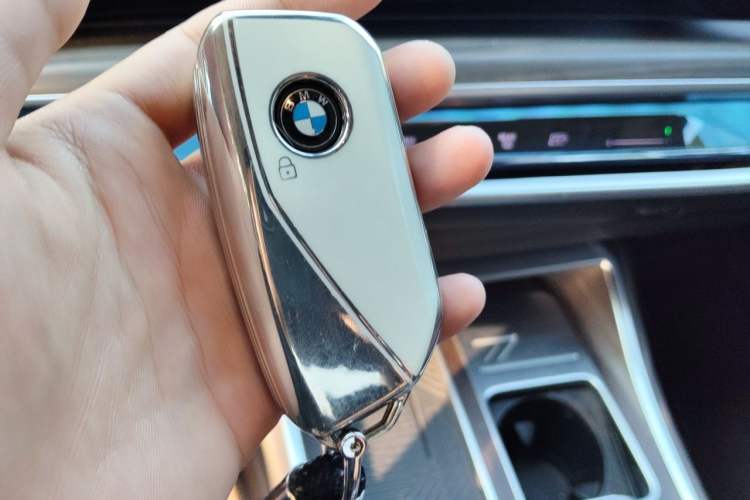 Used BMW 7 Series 2023 735Li M Sport Package Vehicle Key