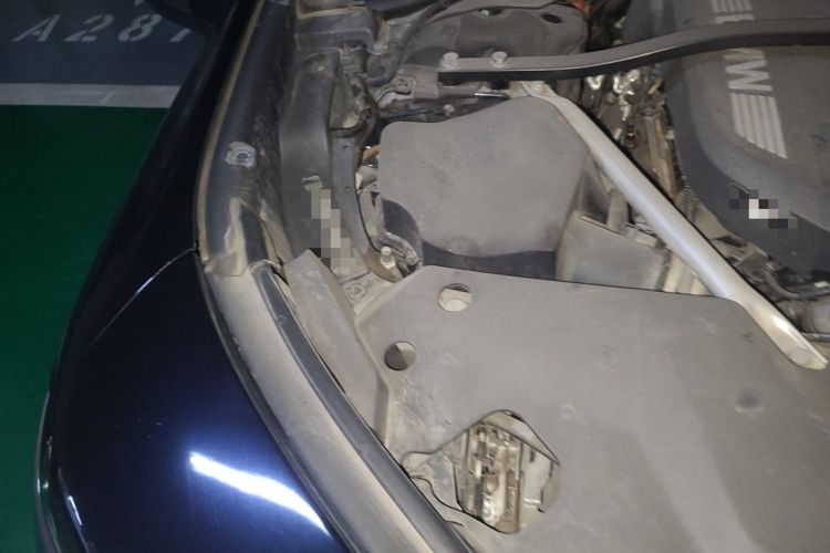 Used BMW 7 Series 2023 740Li Luxury Edition M Sport Package Engine Bay Right