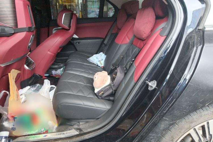 Used BMW 7 Series 2023 740Li Leading Edition Luxury Package Left Rear Seat