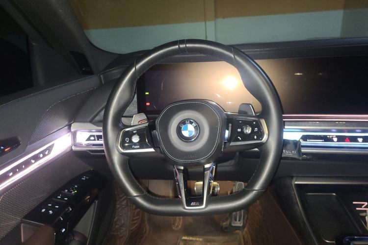 Used BMW 7 Series 2023 740Li Luxury Edition M Sport Package Steering Wheel