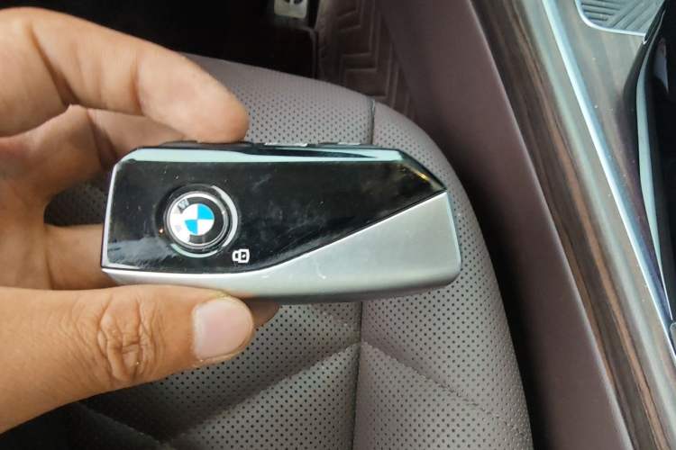 Used BMW 7 Series 2023 735Li M Sport Package Vehicle Key