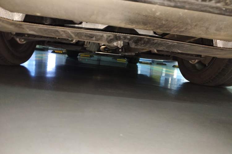 Used BMW 7 Series 2023 735Li Luxury Package Chassis Rear