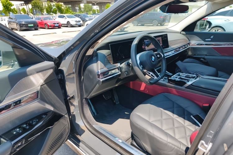 Used BMW 7 Series 2023 735Li M Sport Package Driver Seat