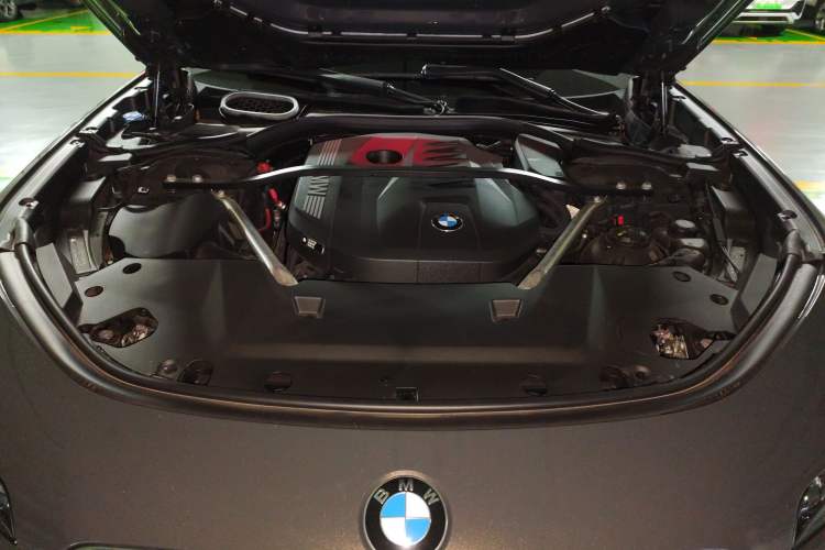 Used BMW 7 Series 2023 735Li Luxury Package Engine Bay