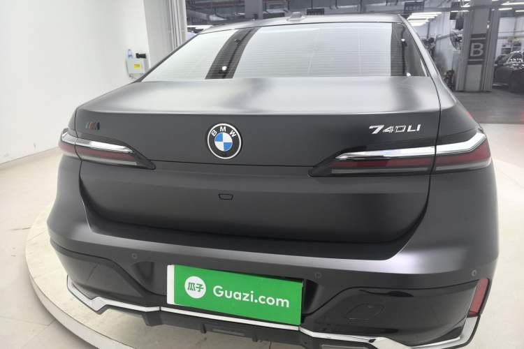Used BMW 7 Series 2023 740Li Luxury Edition M Sport Package Exterior 4
