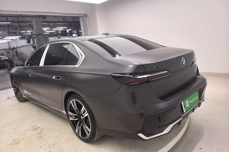 Used BMW 7 Series 2023 740Li Luxury Edition M Sport Package Exterior 5